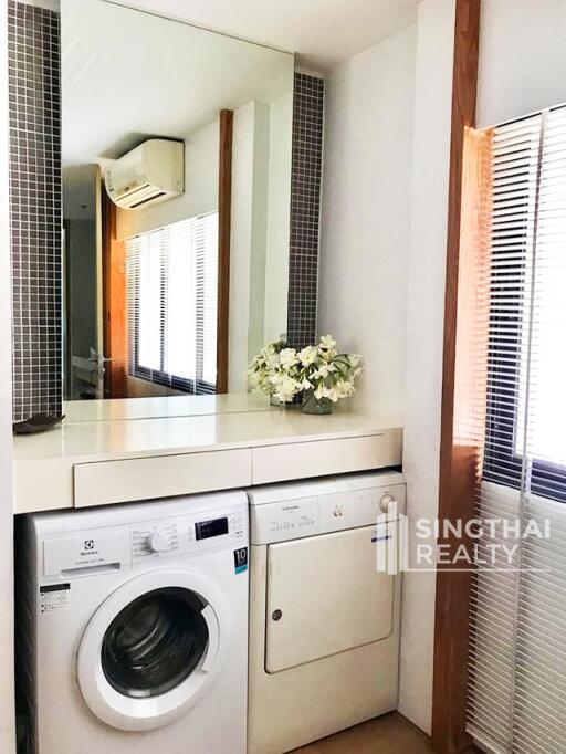 For RENT : The Royal Place 2 / 1 Bedroom / 2 Bathrooms / 93 sqm / 42000 THB [7963984]