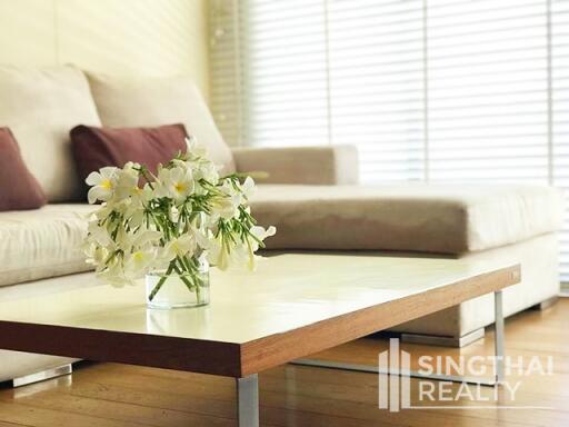 For RENT : The Royal Place 2 / 1 Bedroom / 2 Bathrooms / 93 sqm / 42000 THB [7963984]