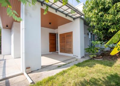 Modern 2 BR Bungalow For Sale at Baan & Beyond, Buak Khang, San Kamphaeng