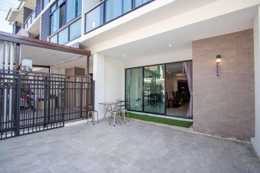 4 Bedroom Townhouse : Supalai Primo Mahidol