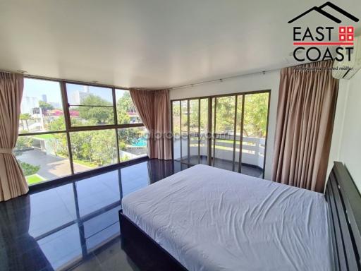 Grand Condo House for sale in Jomtien, Pattaya. SH14275