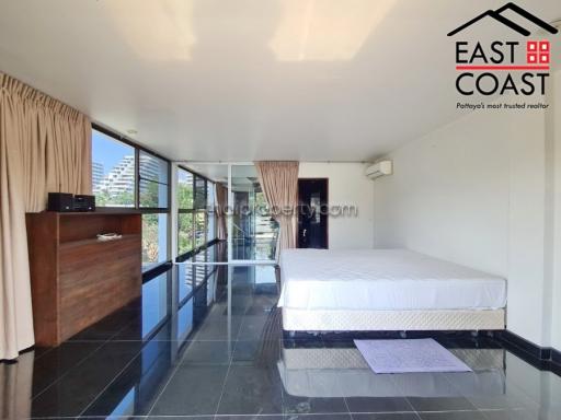 Grand Condo House for sale in Jomtien, Pattaya. SH14275