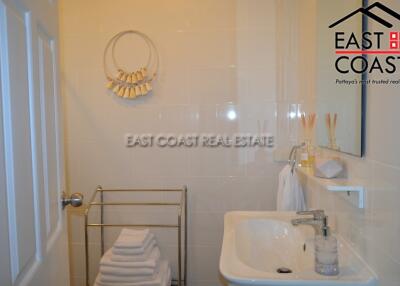 Patta Village House for rent in East Pattaya, Pattaya. RH11063