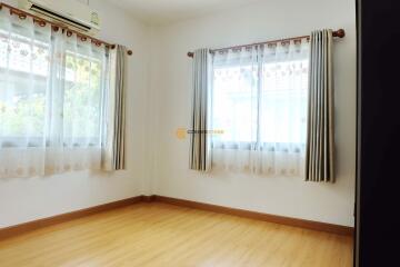 3 bedroom House in Uraiwan Park View East Pattaya