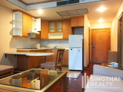 For RENT : S.R. Place / 1 Bedroom / 2 Bathrooms / 71 sqm / 43000 THB [7169121]