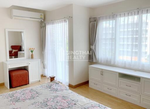 For RENT : Charming Resident 2 / 3 Bedroom / 2 Bathrooms / 120 sqm / 43000 THB [9812774]