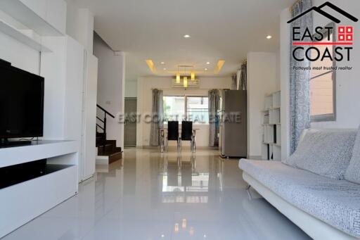 Patta Village House for rent in East Pattaya, Pattaya. RH12404