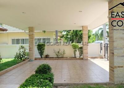 SP5 Village House for rent in East Pattaya, Pattaya. RH9828