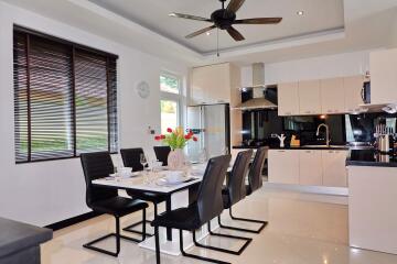 4 bedroom House in Whispering Palm East Pattaya