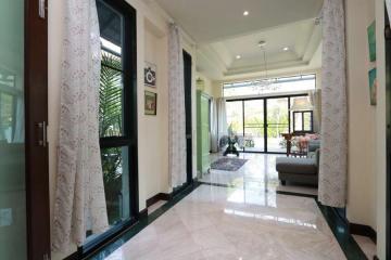Large 4 bedroom house to rent at Lanna Montra