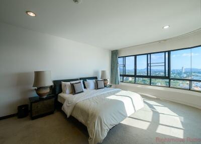 3 Bed Condo For Sale In Na Jomtien - Ocean Marina