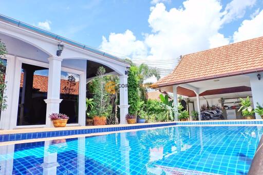 4 bedroom House in Pool View Villa East Pattaya