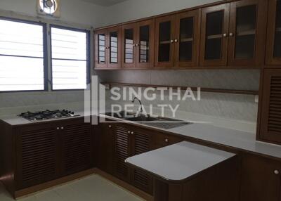 For RENT : The Waterford Condominium / 3 Bedroom / 3 Bathrooms / 207 sqm / 45000 THB [2474627]