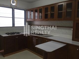 For RENT : The Waterford Condominium / 3 Bedroom / 3 Bathrooms / 207 sqm / 45000 THB [2474627]