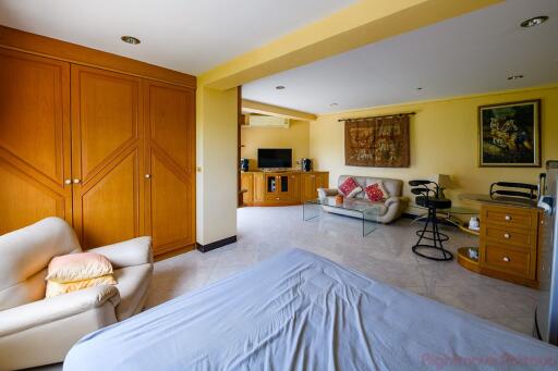 สตูดิโอ คอนโด สำหรับขาย ใน จอมเทียน - Jomtien Beach Condo (Rimhad)