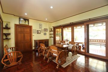 Individual 2 bedroom house full of traditional Thai features