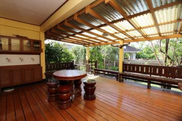 Individual 2 bedroom house full of traditional Thai features