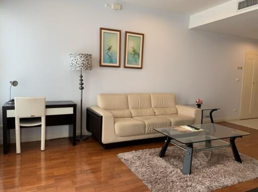 For RENT : Siri Residence / 1 Bedroom / 1 Bathrooms / 61 sqm / 45000 THB [3583916]