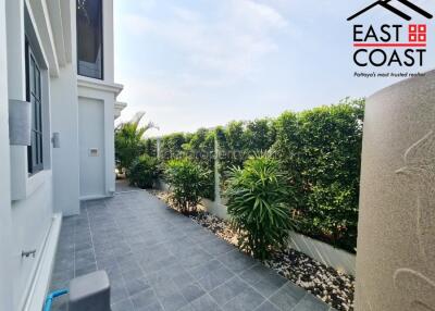 Rungsii Village House for sale in East Pattaya, Pattaya. SH14274