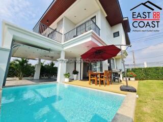 Rungsii Village House for sale in East Pattaya, Pattaya. SH14274