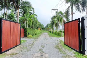 364 wah² Land Plot in East Pattaya