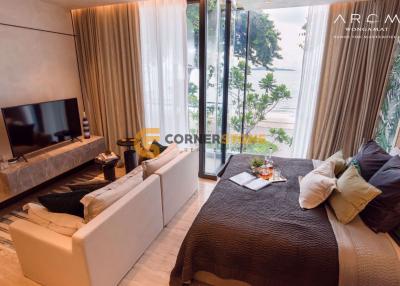 1 bedroom Condo in Arom Wongamat Wongamat