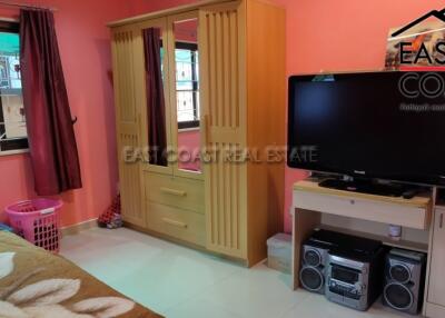 Pornthep Village 5 House for sale in East Pattaya, Pattaya. SH11399