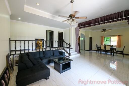 5 Bed House For Sale In East Pattaya