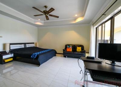 5 Bed House For Sale In East Pattaya