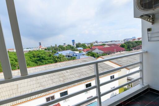 Studio Condo For Sale In Central Pattaya - Beach Mountain 4