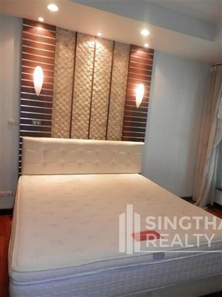 For RENT : Avenue 61 / 2 Bedroom / 2 Bathrooms / 108 sqm / 45000 THB [4694774]