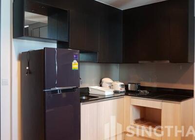 For RENT : Edge Sukhumvit 23 / 2 Bedroom / 2 Bathrooms / 64 sqm / 45000 THB [4943111]