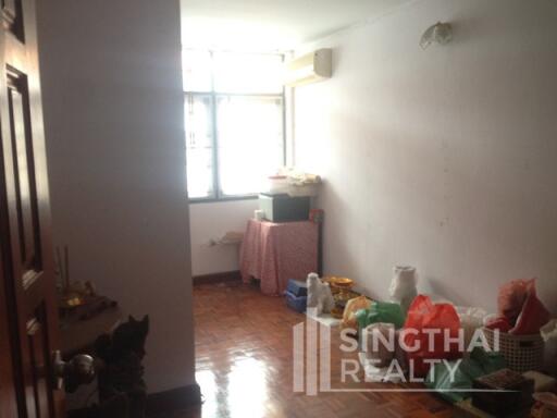 For RENT : House Phromphong / 3 Bedroom / 2 Bathrooms / 201 sqm / 45000 THB [4867718]