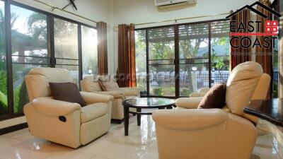 SP3 Village House for rent in East Pattaya, Pattaya. RH11023