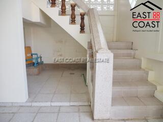 Town House Soi Yumme House for rent in Pattaya City, Pattaya. RH8188