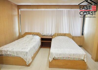 Town House Soi Yumme House for rent in Pattaya City, Pattaya. RH8188