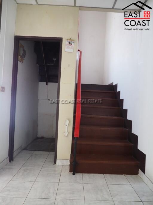 Town House Soi Yumme House for sale and for rent in Pattaya City, Pattaya. SRH8192