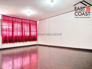 Town House Soi Yumme House for sale and for rent in Pattaya City, Pattaya. SRH8192