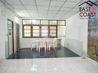 Town House Soi Yumme House for sale and for rent in Pattaya City, Pattaya. SRH8192