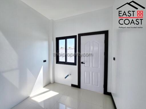 Jenjit Villa House for sale in East Pattaya, Pattaya. SH14244