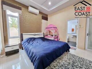 Chockchai Village 10 House for sale in East Pattaya, Pattaya. SH14242