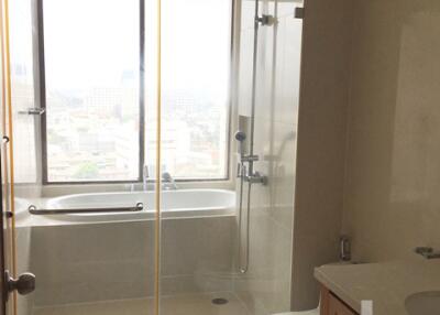 For RENT : The Emporio Place / 1 Bedroom / 1 Bathrooms / 71 sqm / 45000 THB [5740286]