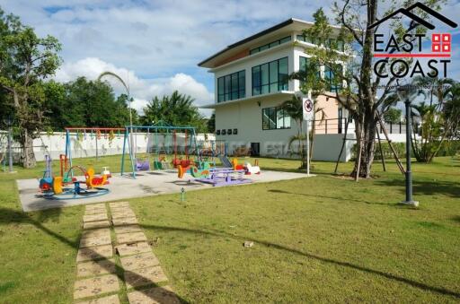 Patta Village House for sale in East Pattaya, Pattaya. SH10165