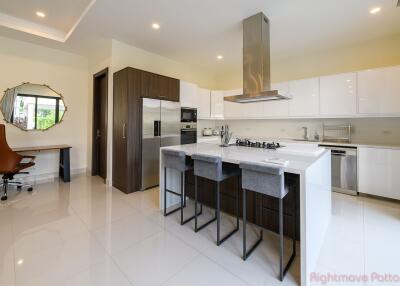 3 Bed House For Rent In East Pattaya - The Hacienda Villas