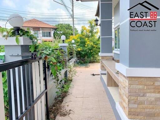 Rattanakorn Village 17 House for sale in East Pattaya, Pattaya. SH14256