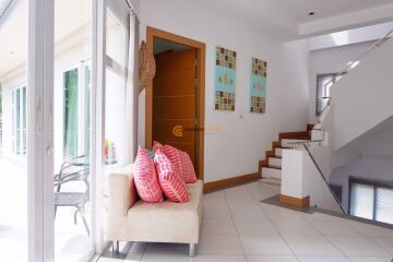 4 bedroom House in Island View Residence Na Jomtien