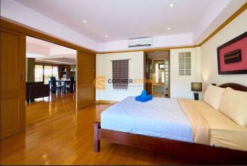 3 bedroom Condo in Chateau Dale ThaBali Condo Jomtien