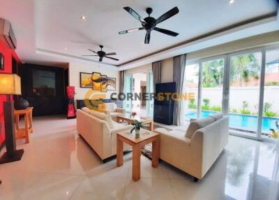 4 bedroom House in Whispering Palm East Pattaya