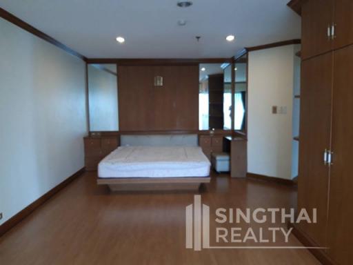 For RENT : Fifty Fifth Tower / 3 Bedroom / 3 Bathrooms / 171 sqm / 45000 THB [6227821]