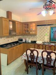 Royal Park Village House for rent in Jomtien, Pattaya. RH12415